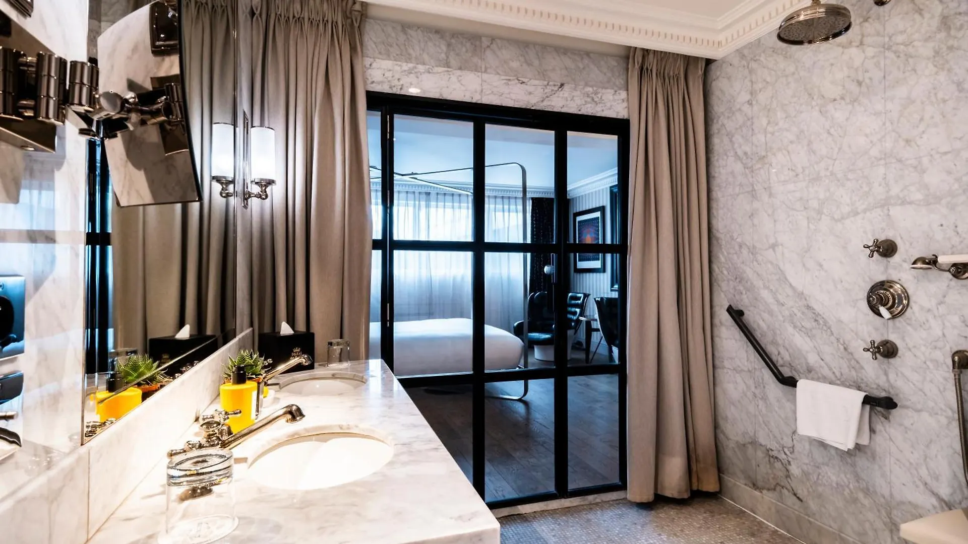 Hotel De Berri Champs-elysees, A Luxury Collection