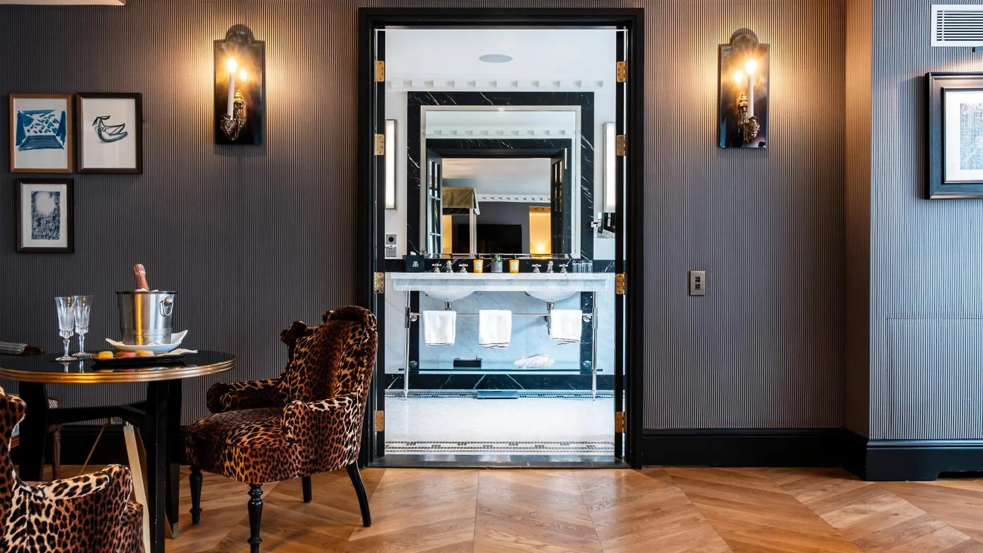 De Berri Champs-elysees, A Luxury Collection 5* Paris