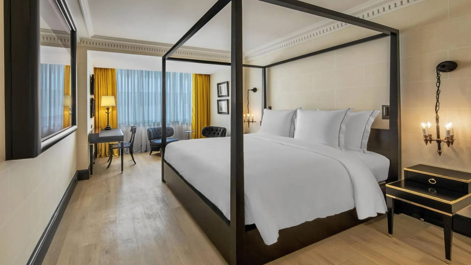 De Berri Champs-elysees, A Luxury Collection 5* Paris