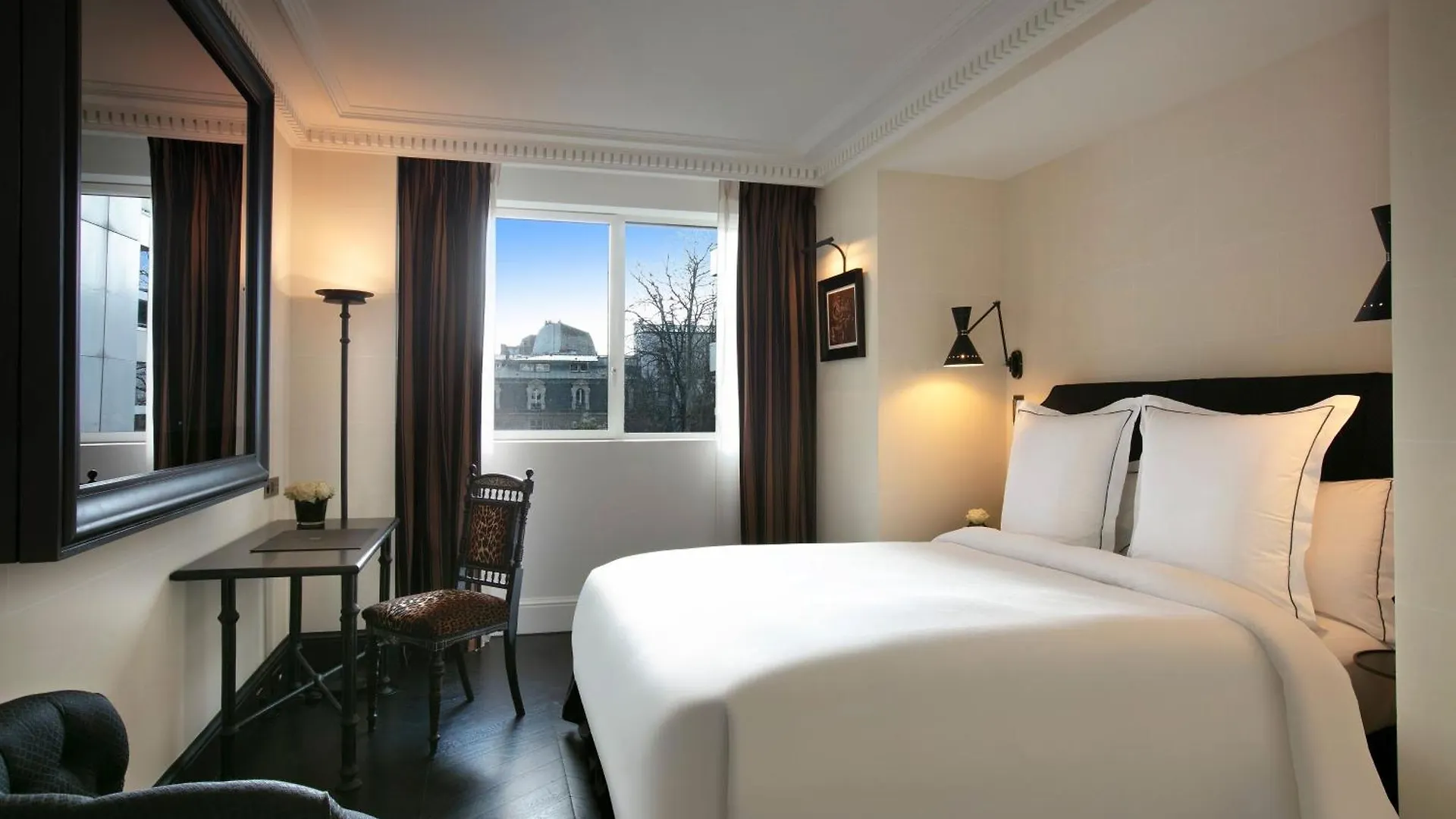 De Berri Champs-elysees, A Luxury Collection