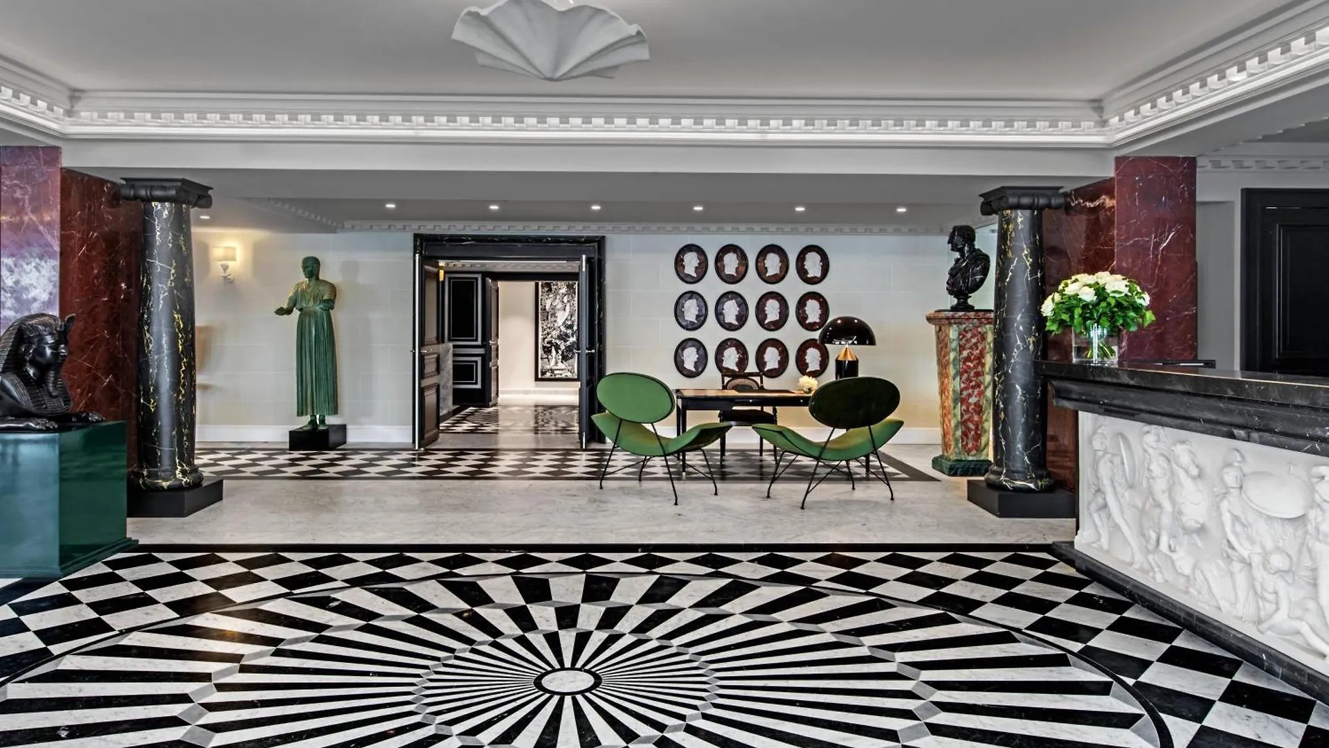 De Berri Champs-elysees, A Luxury Collection 5* Paris